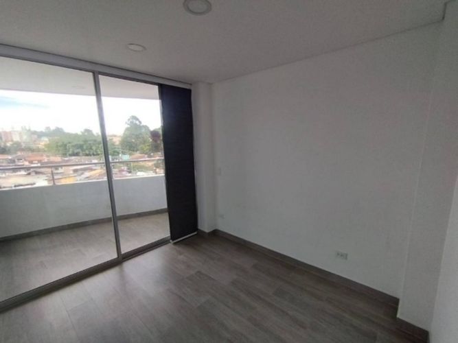 Local en arriendo en El Porvenir, Rionegro, 72 m² · foto 2 de 17