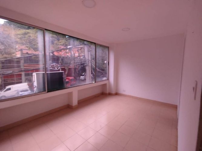 Bodega en arriendo en San Jose Obrero, Bello, 300 m² · foto 8 de 11