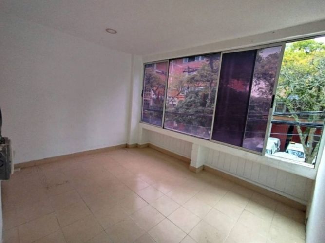 Bodega en arriendo en San Jose Obrero, Bello, 300 m² · foto 9 de 11