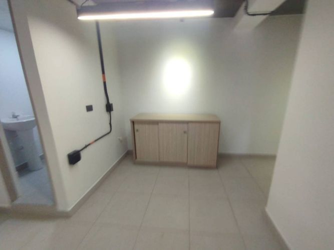 Oficina en arriendo en Llano Grande, Rionegro, 45 m² · foto 8 de 9