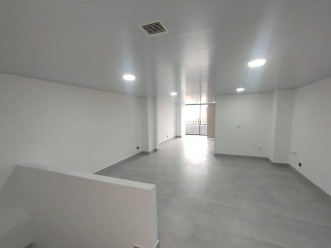 Oficina en arriendo en Llano Grande, Rionegro, 45 m² · foto 2 de 7
