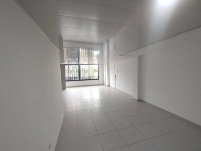 Oficina en arriendo en Llano Grande, Rionegro, 45 m² · foto 4 de 8