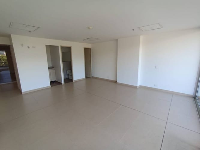 Oficina en arriendo en Cabañas, Bello, 41 m² · foto 4 de 4