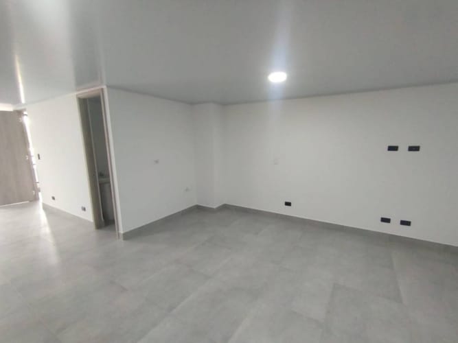 Oficina en arriendo en Llano Grande, Rionegro, 45 m² · foto 4 de 7