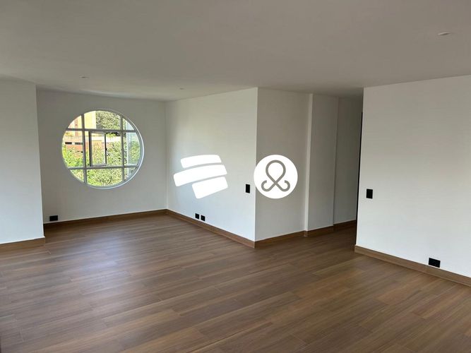 Apartamento de 3 alcobas en venta en Los Naranjos, Medellín, 163 m² · foto 2 de 23