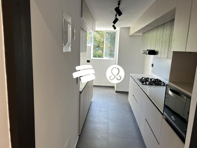 Apartamento de 3 alcobas en venta en Los Naranjos, Medellín, 163 m² · foto 11 de 23