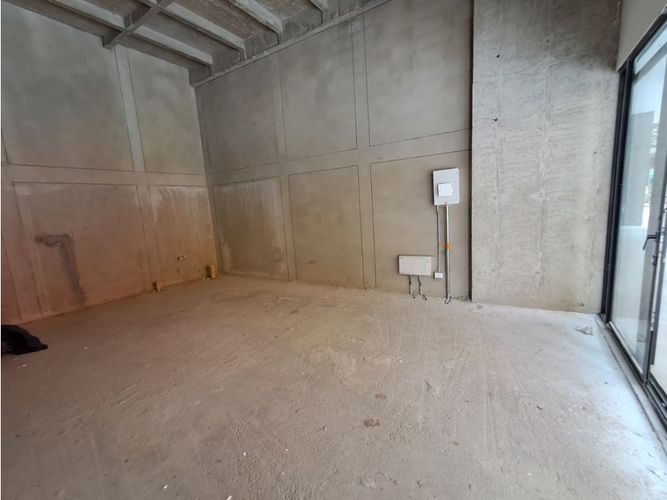 Local en venta en Cuarta Brigada, Medellín, 41 m² · foto 2 de 7