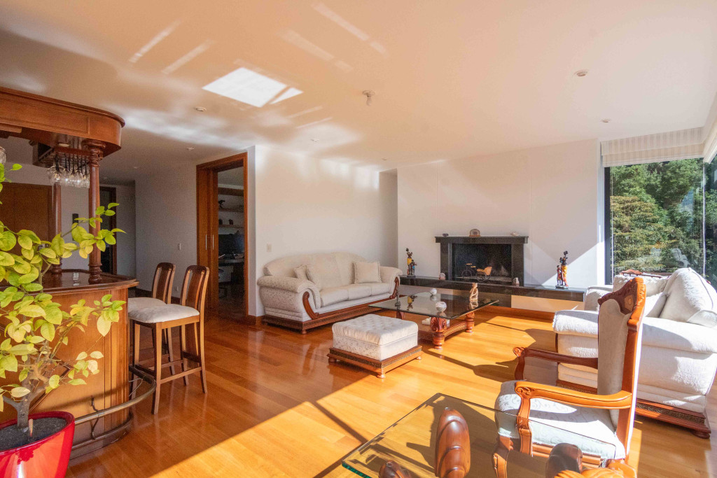 Apartamento en venta en Santa Barbara Alta, Bogotá · foto 9 de 24