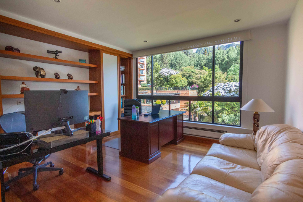 Apartamento en venta en Santa Barbara Alta, Bogotá · foto 11 de 24