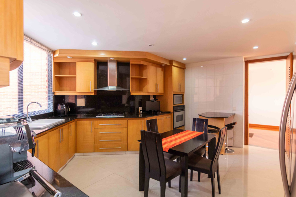 Apartamento en venta en Santa Barbara Alta, Bogotá · foto 15 de 24