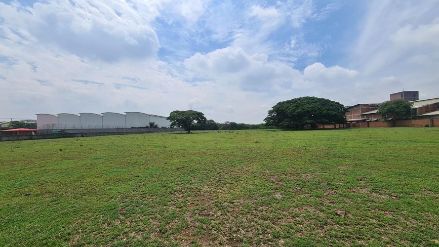 Lote en venta en Zona Industrial, Yumbo, 16690 m² · foto 8 de 16