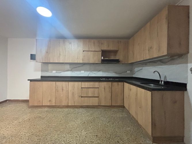 Casa de 4 alcobas en venta en Belén, Medellín, 220 m² · foto 6 de 14