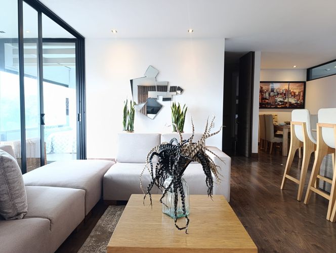 Apartamento de 2 alcobas en arriendo en El Poblado, Medellín, 130 m² · foto 2 de 20