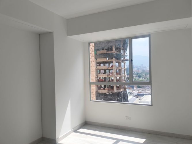 Apartamento de 3 alcobas en arriendo en El Poblado, Medellín, 100 m² · foto 11 de 18