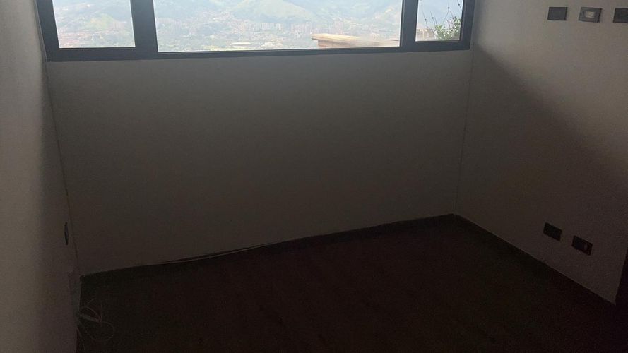 Apartamento de 2 alcobas en arriendo en San Lucas, Medellín, 97 m² · foto 9 de 9