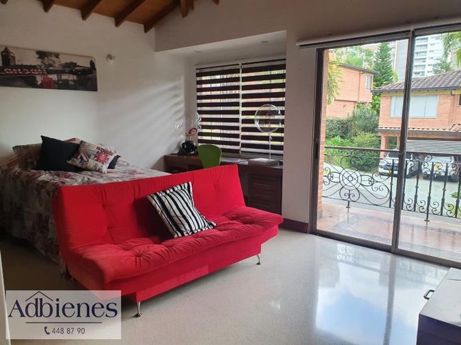 Casa de 3 alcobas en venta en Los Balsos, Medellín, 350 m² · foto 7 de 19
