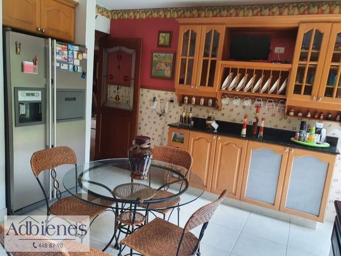 Casa de 3 alcobas en venta en Los Balsos, Medellín, 350 m² · foto 9 de 19