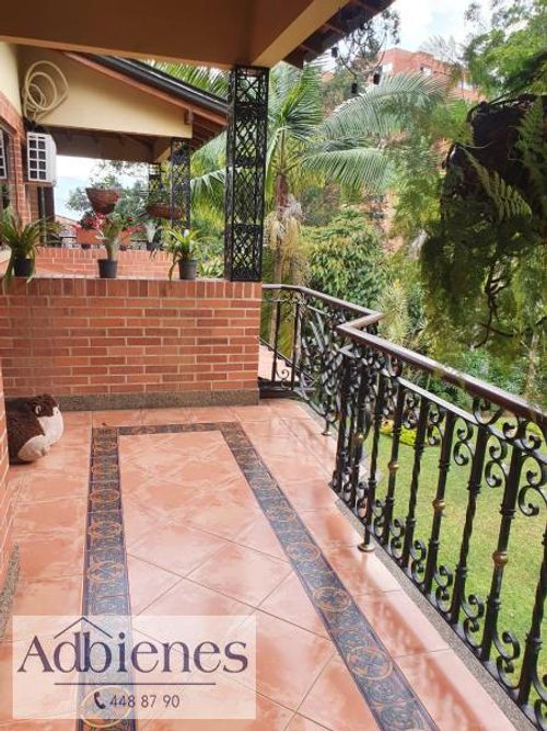 Casa de 3 alcobas en venta en Los Balsos, Medellín, 350 m² · foto 10 de 19