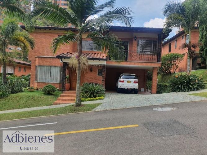 Casa de 3 alcobas en venta en Los Balsos, Medellín, 350 m² · foto 18 de 19
