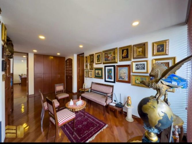 Apartamento de 3 alcobas en venta en Barrios Unidos, Bogotá, 300 m² · foto 3 de 14