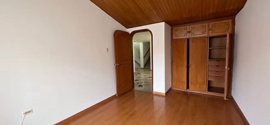 Casa de 4 alcobas en venta en La Providencia, Bogotá, 350 m² · foto 15 de 24