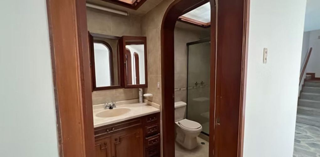 Casa de 4 alcobas en venta en La Providencia, Bogotá, 350 m² · foto 17 de 24
