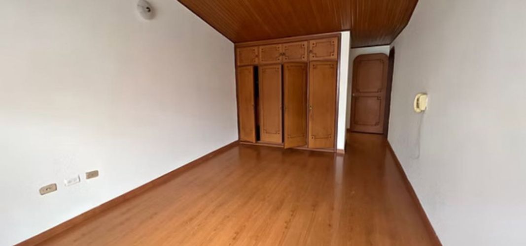 Casa de 4 alcobas en venta en La Providencia, Bogotá, 350 m² · foto 22 de 24