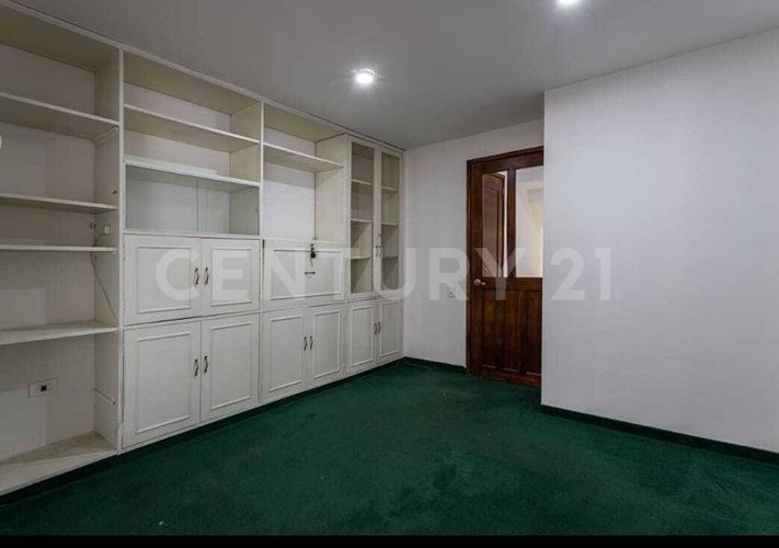 Casa de 3 alcobas en venta en Santa Paula, Bogotá, 270 m² · foto 12 de 18