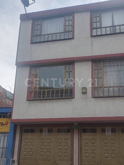 Apartamento de 4 alcobas en venta en La Gaitana Oriental, Bogotá, 274 m² · foto 16 de 16