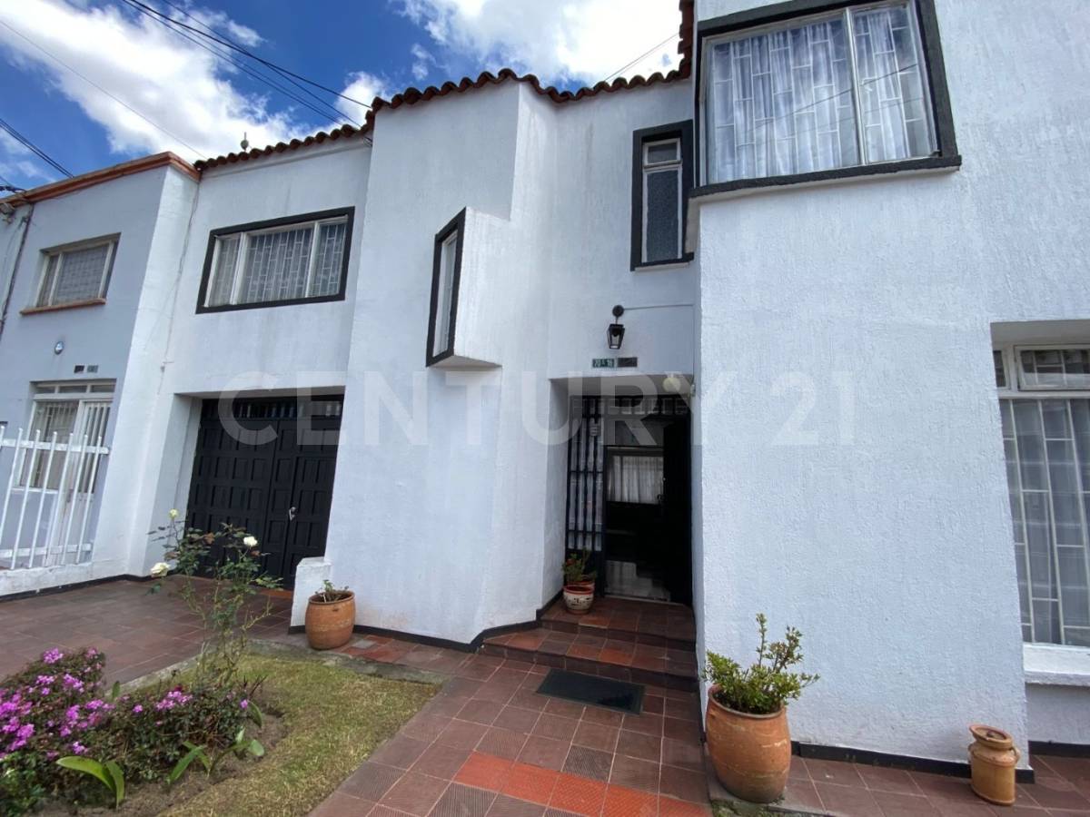 Casa en venta en San Nicolas, Bogotá · foto 2 de 19