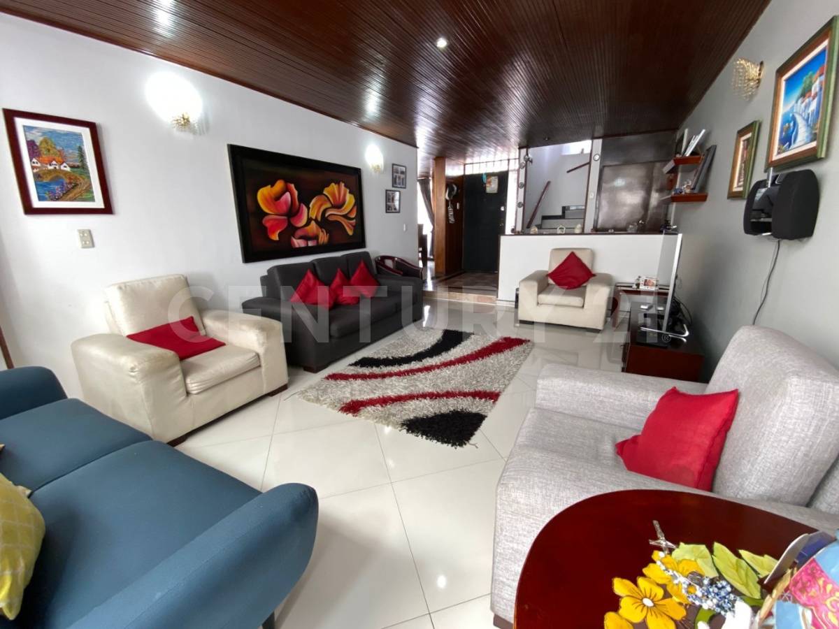 Casa en venta en San Nicolas, Bogotá · foto 4 de 19