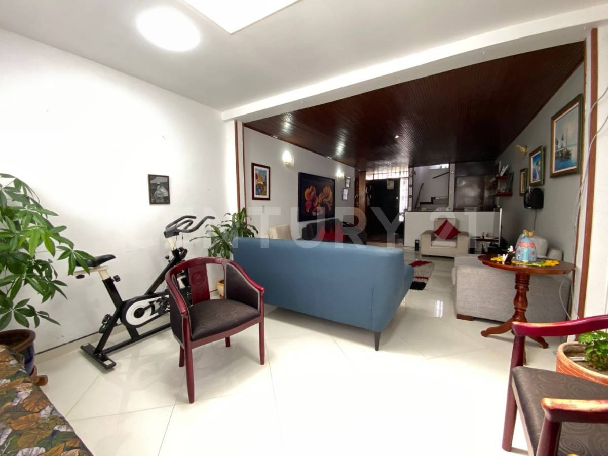 Casa en venta en San Nicolas, Bogotá · foto 5 de 19