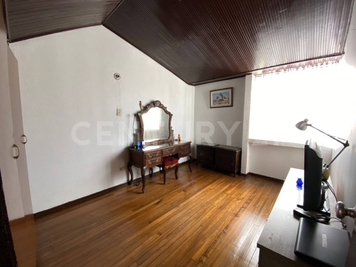 Casa en venta en San Nicolas, Bogotá · foto 15 de 19