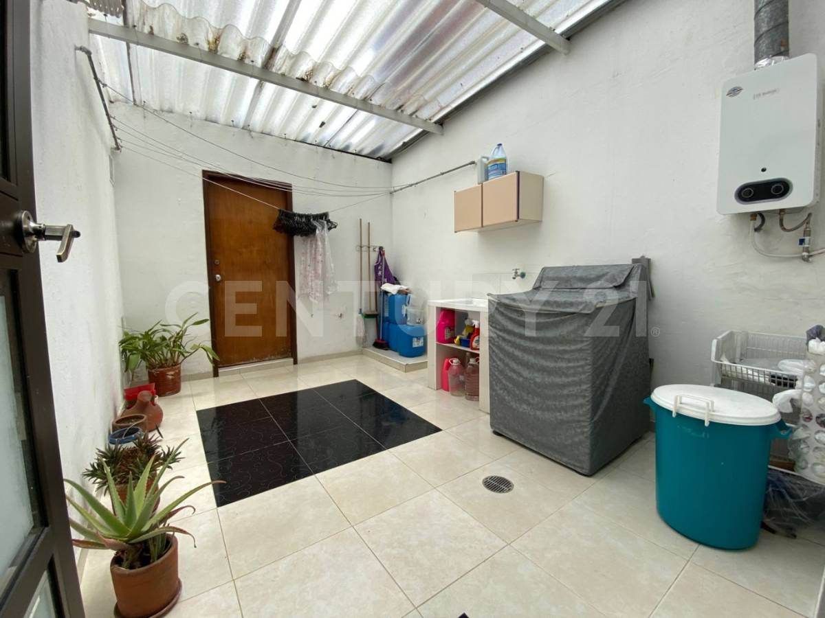Casa en venta en San Nicolas, Bogotá · foto 18 de 19