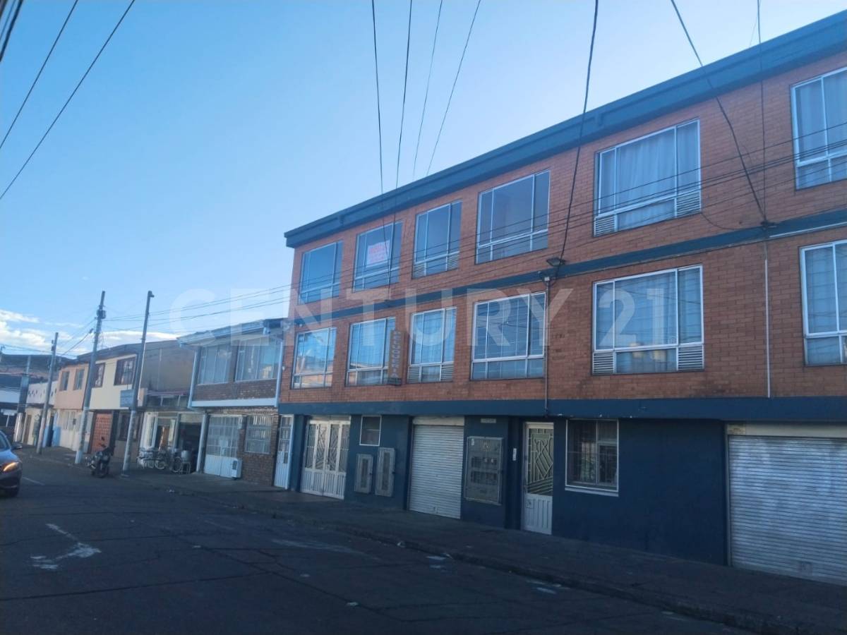 Casa en venta en Toberin, Bogotá · foto 3 de 7