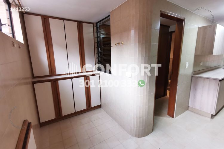 Apartamento de 2 alcobas en arriendo en Laureles, Medellín, 96 m² · foto 5 de 17