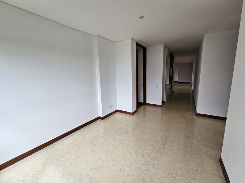 Apartamento en arriendo en El Tesoro, Medellín · foto 7 de 24