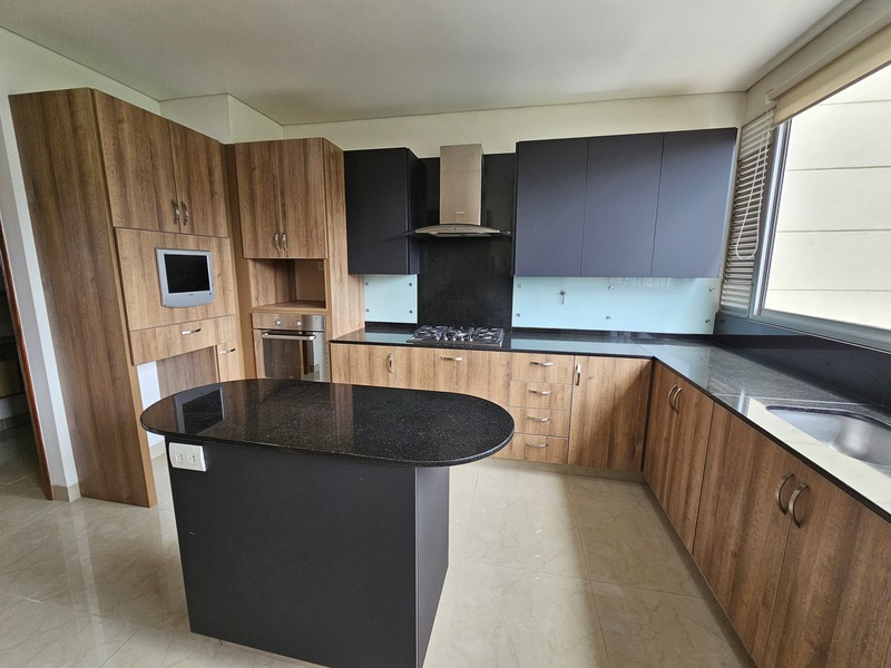 Apartamento en arriendo en El Tesoro, Medellín · foto 11 de 24