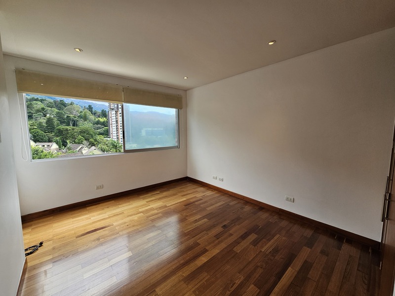 Apartamento en arriendo en El Tesoro, Medellín · foto 13 de 24