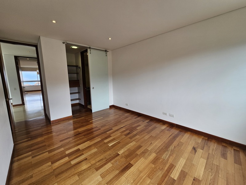 Apartamento en arriendo en El Tesoro, Medellín · foto 14 de 24