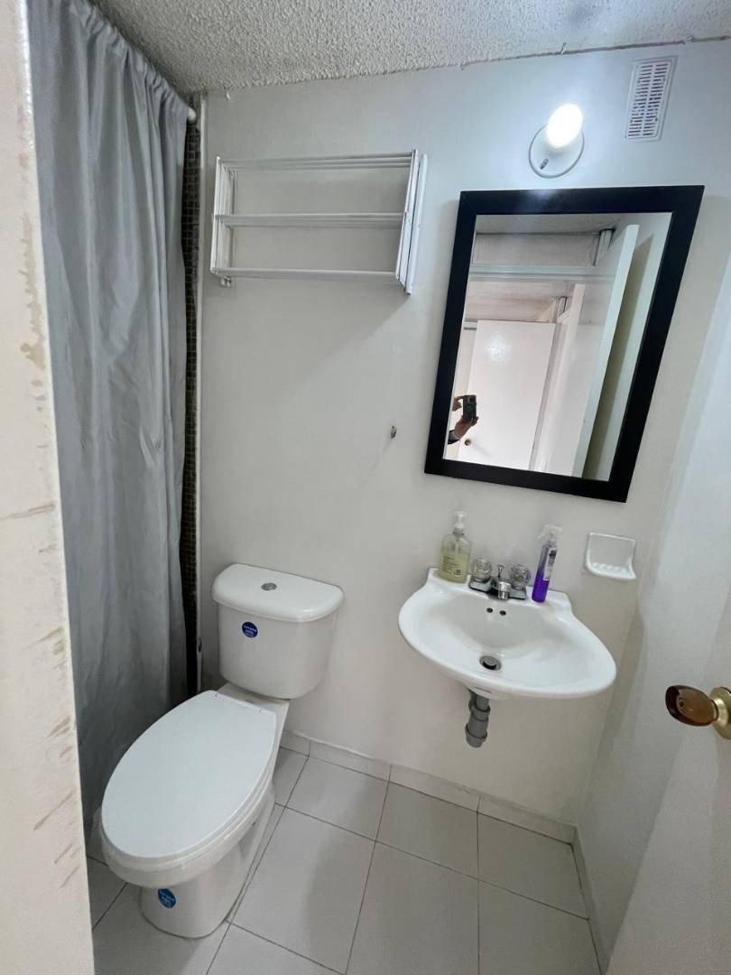 Apartamento en venta en Las Villas, Bogotá · foto 5 de 16