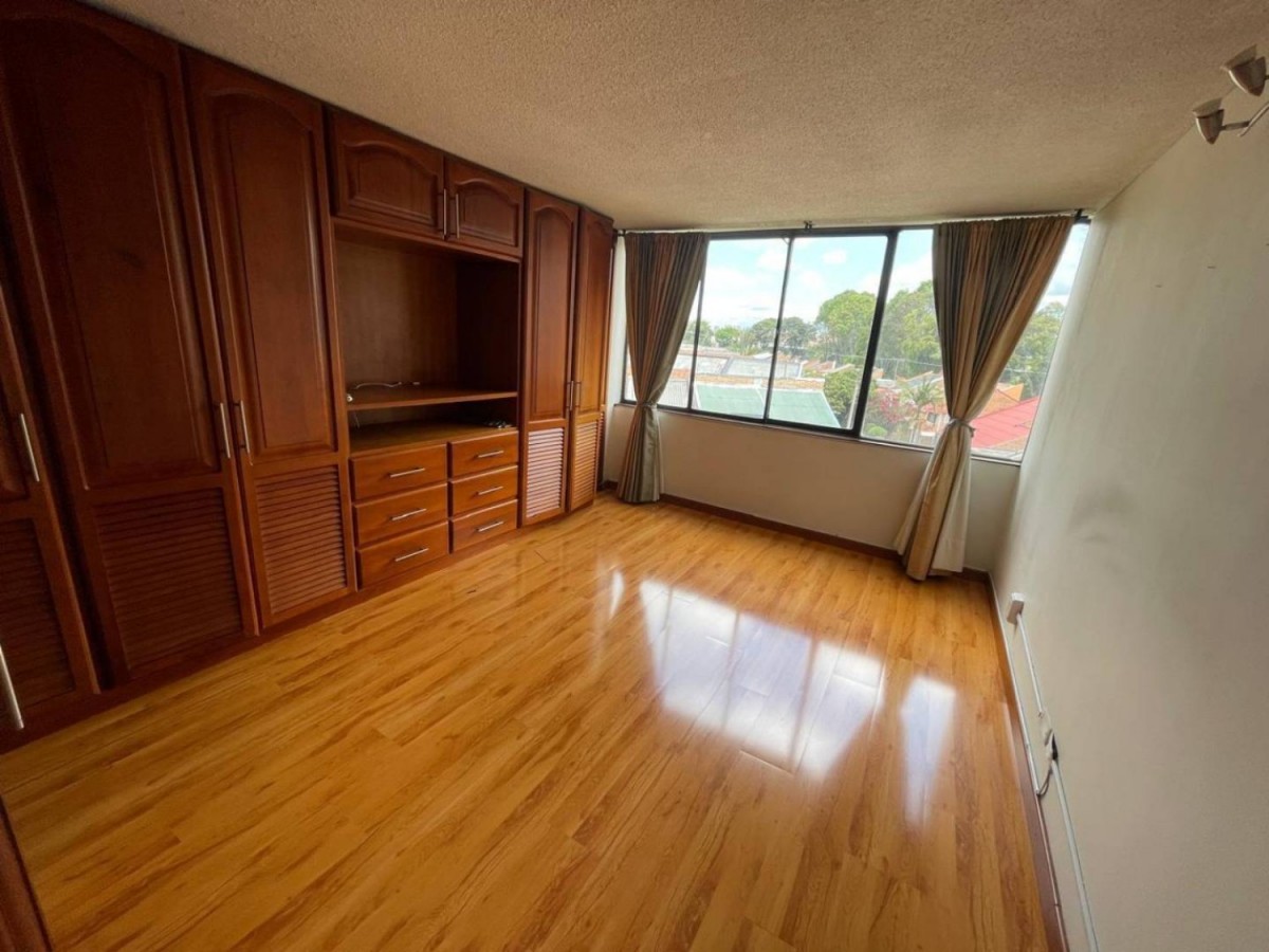 Apartamento en venta en Las Villas, Bogotá · foto 6 de 16