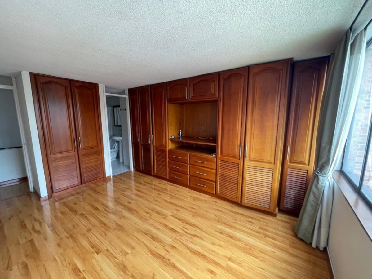 Apartamento en venta en Las Villas, Bogotá · foto 7 de 16