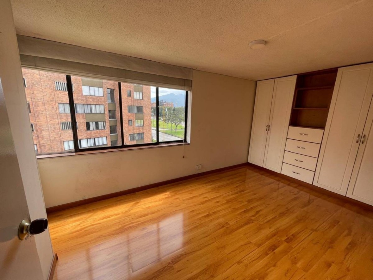 Apartamento en venta en Las Villas, Bogotá · foto 11 de 16