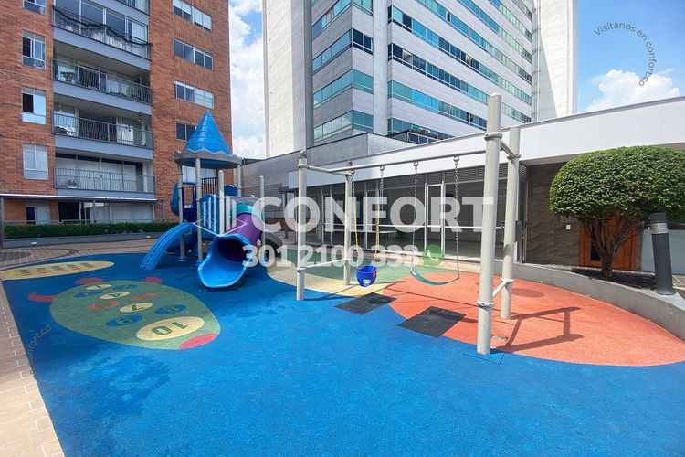 Apartamento de 3 alcobas en arriendo en Loma Del Esmeraldal, Envigado, 96 m² · foto 23 de 24