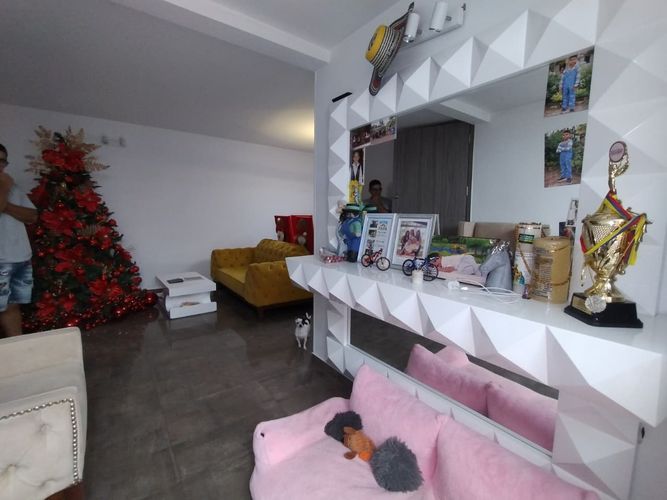 Apartamento de 3 alcobas en venta en La Hacienda, Cali, 82 m² · foto 2 de 13