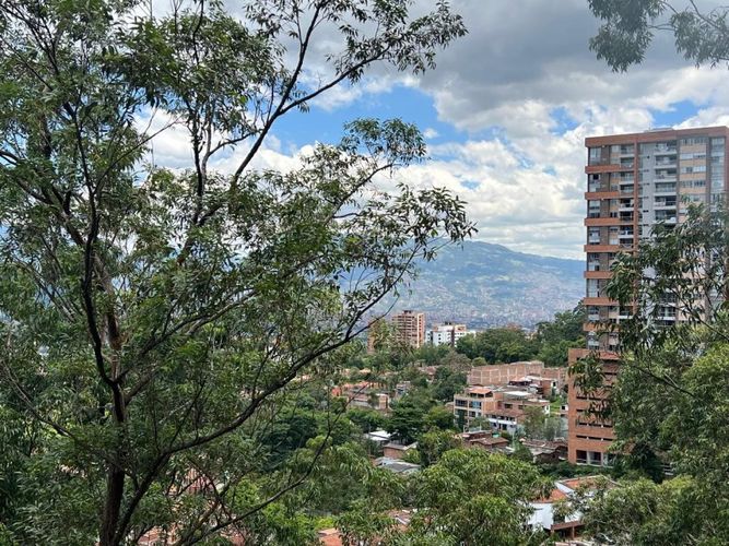 Apartamento de 3 alcobas en arriendo en Loma Del Esmeraldal, Envigado, 100 m² · foto 2 de 15