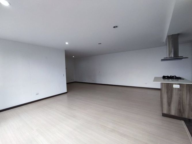 Apartamento de 3 alcobas en arriendo en Loma Del Esmeraldal, Envigado, 100 m² · foto 7 de 15