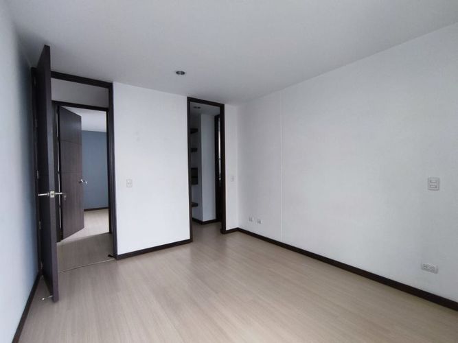 Apartamento de 3 alcobas en arriendo en Loma Del Esmeraldal, Envigado, 100 m² · foto 10 de 15