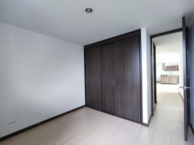Apartamento de 3 alcobas en arriendo en Loma Del Esmeraldal, Envigado, 100 m² · foto 11 de 15
